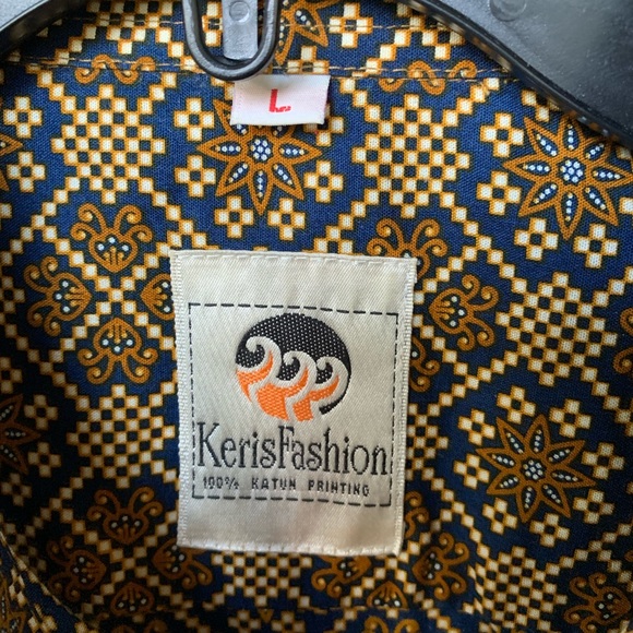 Keri’s Fashion Top - Picture 2 of 4